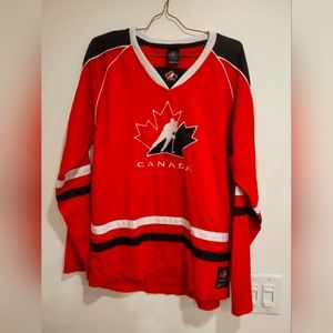 Team Canada Hockey Jersey, size Youth XL / Adult M